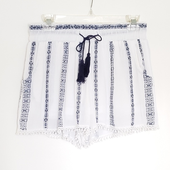 Romeo & Juliet Couture Pants - White and blue striped shorts